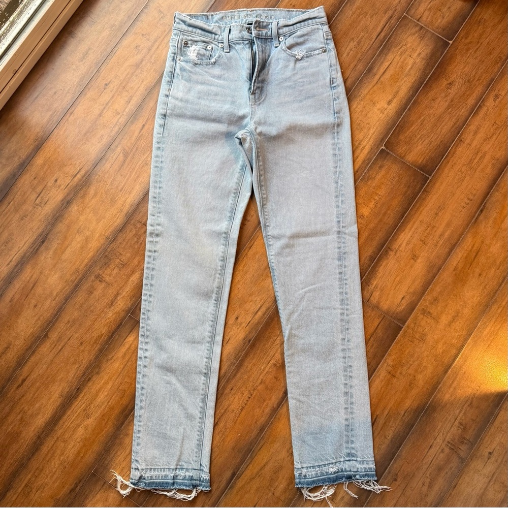 American Eagle size 00 stretch, Light wash Women's Jeans